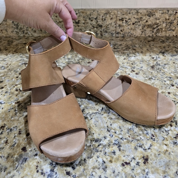 Dansko Minka Size 7.5 EU38 Nubuck Leather Ankle Strap Wooden Block Heel Sandals - Picture 1 of 6